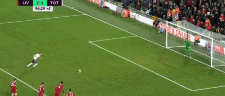 持续发力！萨林杰送长传 胡明轩助张昊上篮将分差拉开到20分以上