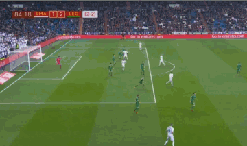 梦幻联动！T1四人组造访拜仁主场，领取印有自己名字的拜仁队服